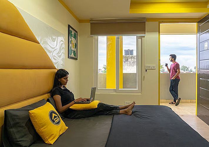 The Hosteller Dehradun Deluxe Double Room 6