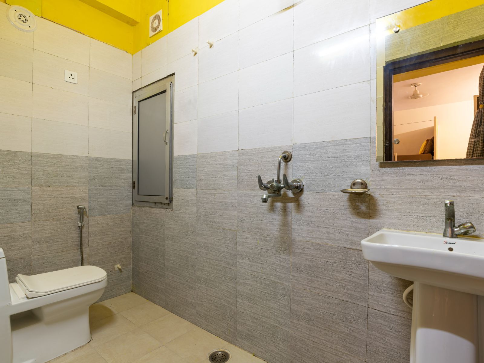 Bed in 6 Bed Mixed Dormitory