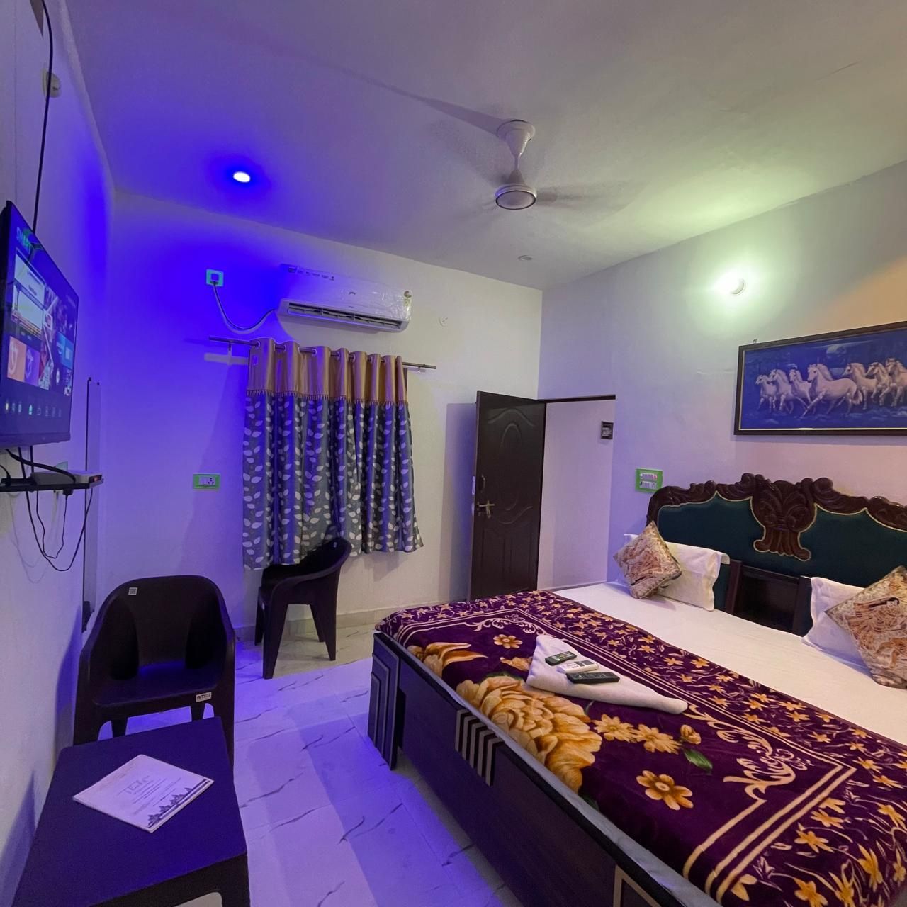 Mountain View Family Room