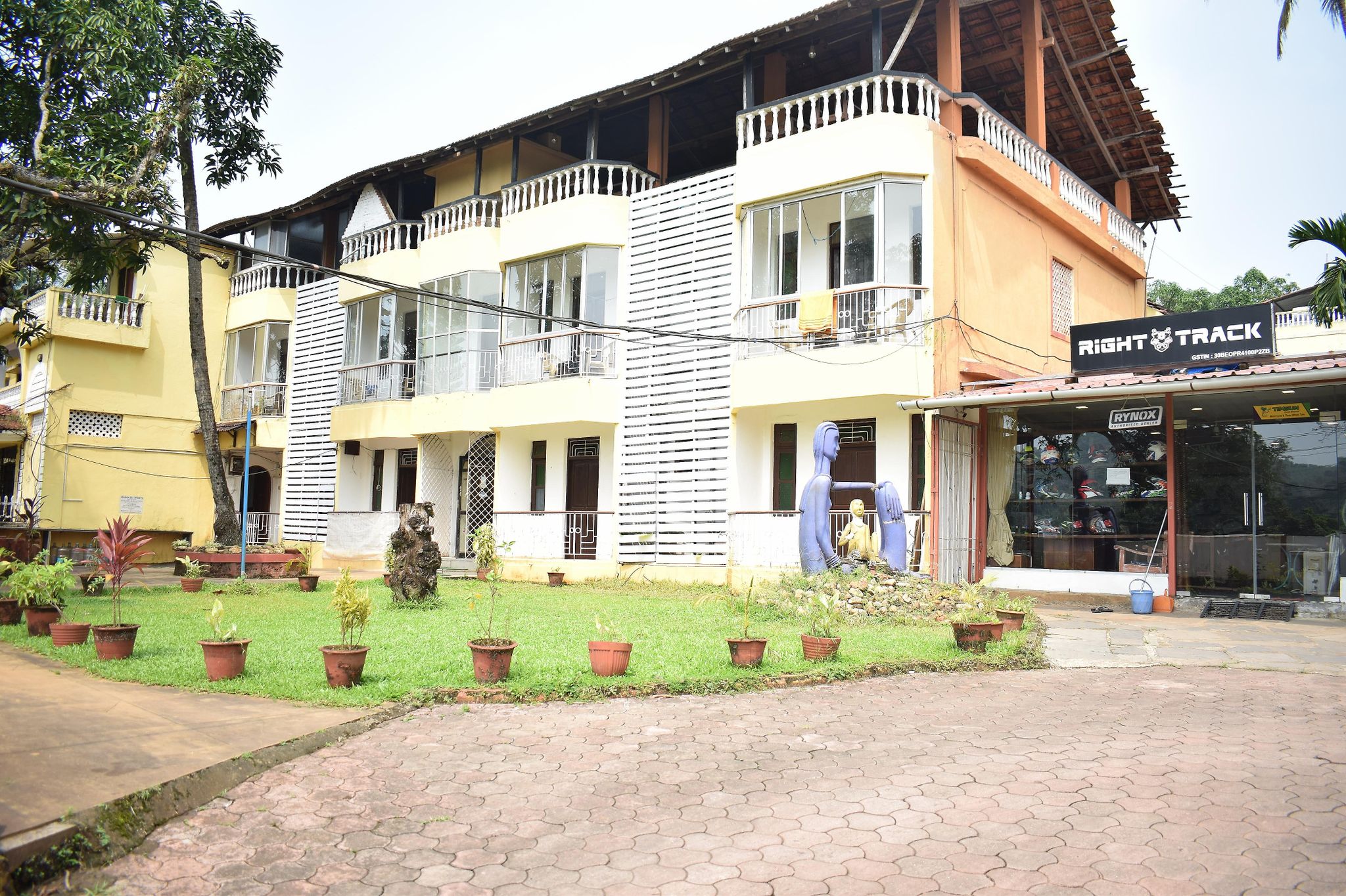 undefined Salotel- near Mae De Deus Church 7