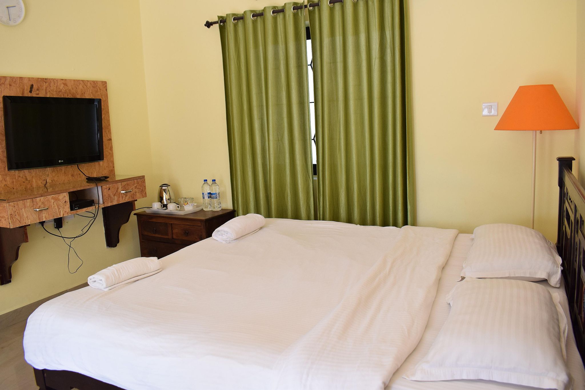 Deluxe Twin Room with Balcony