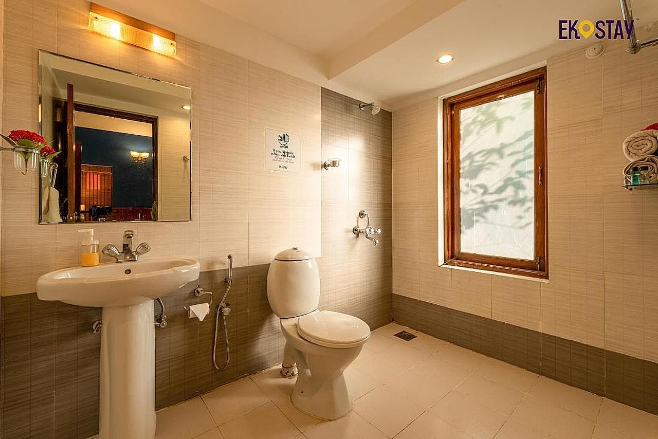 EKOSTAY- Coconut Grove Villa