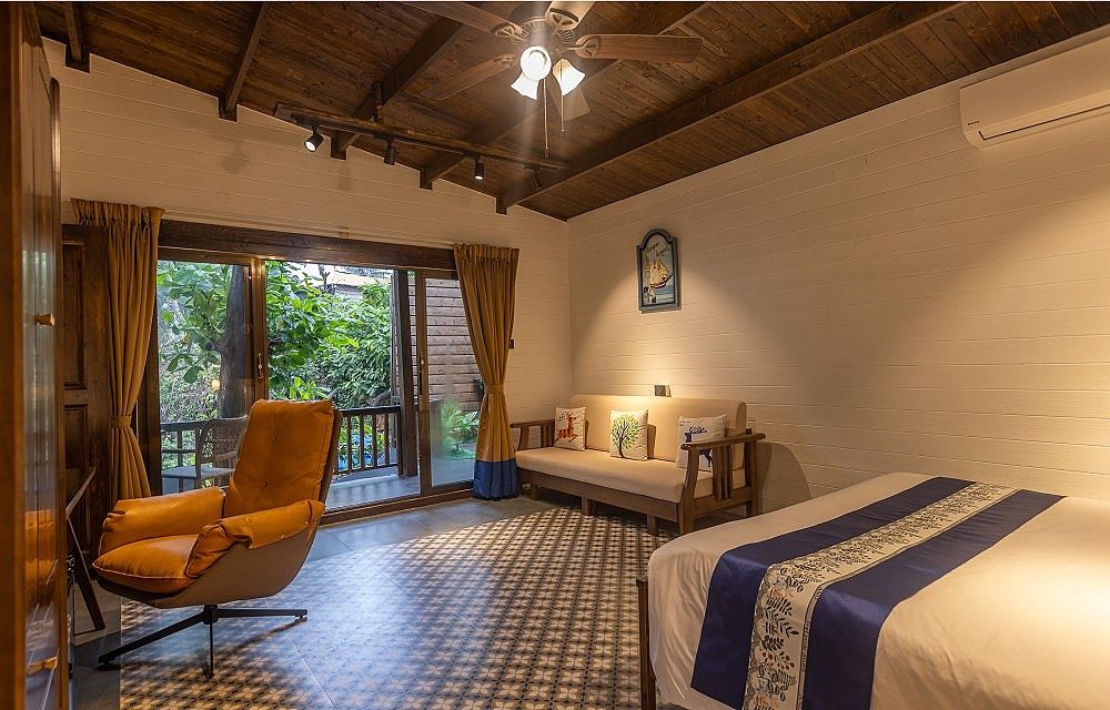 The Ark Comforts Grace 5