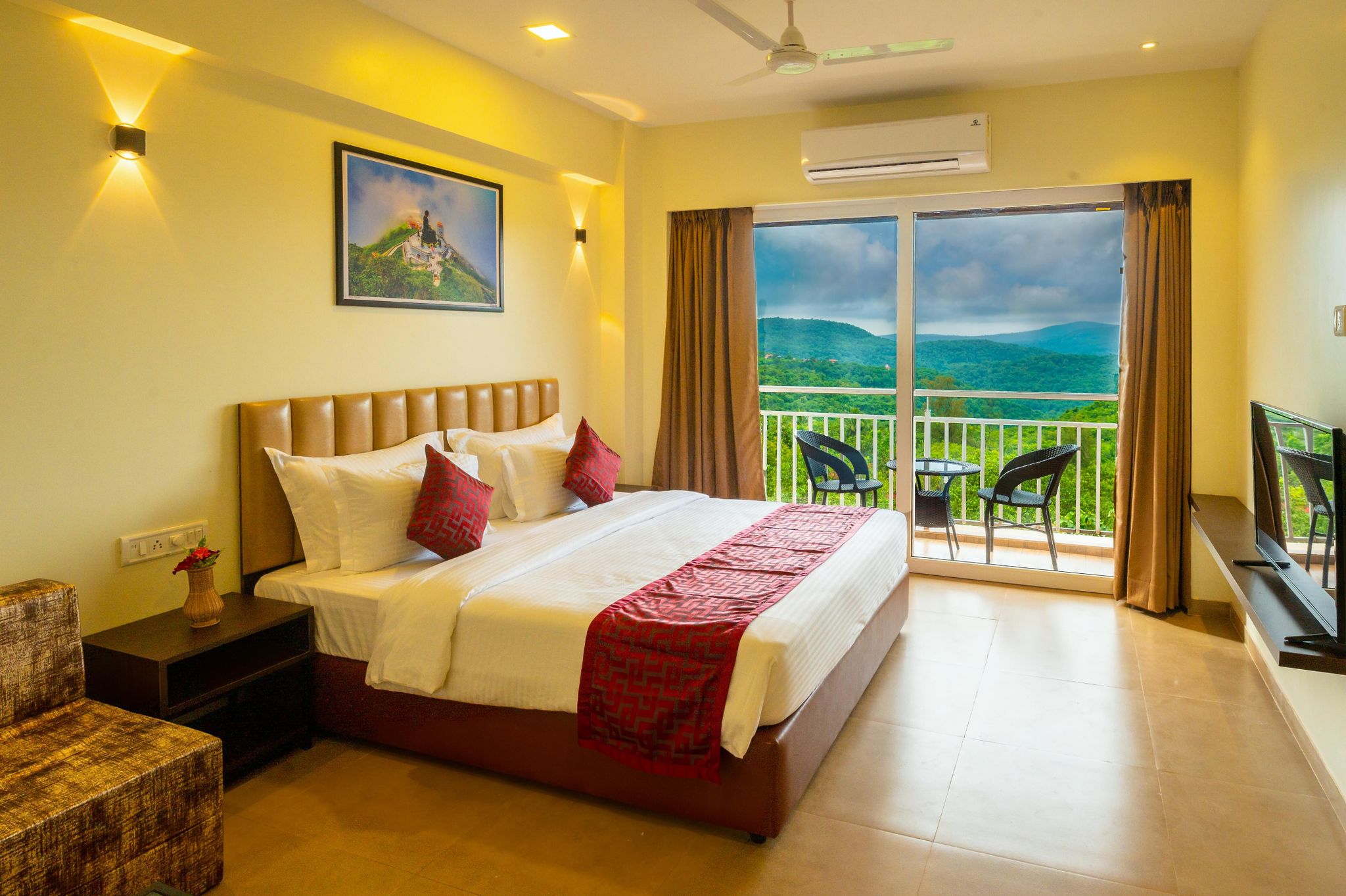  Chinar Retreat Hill View