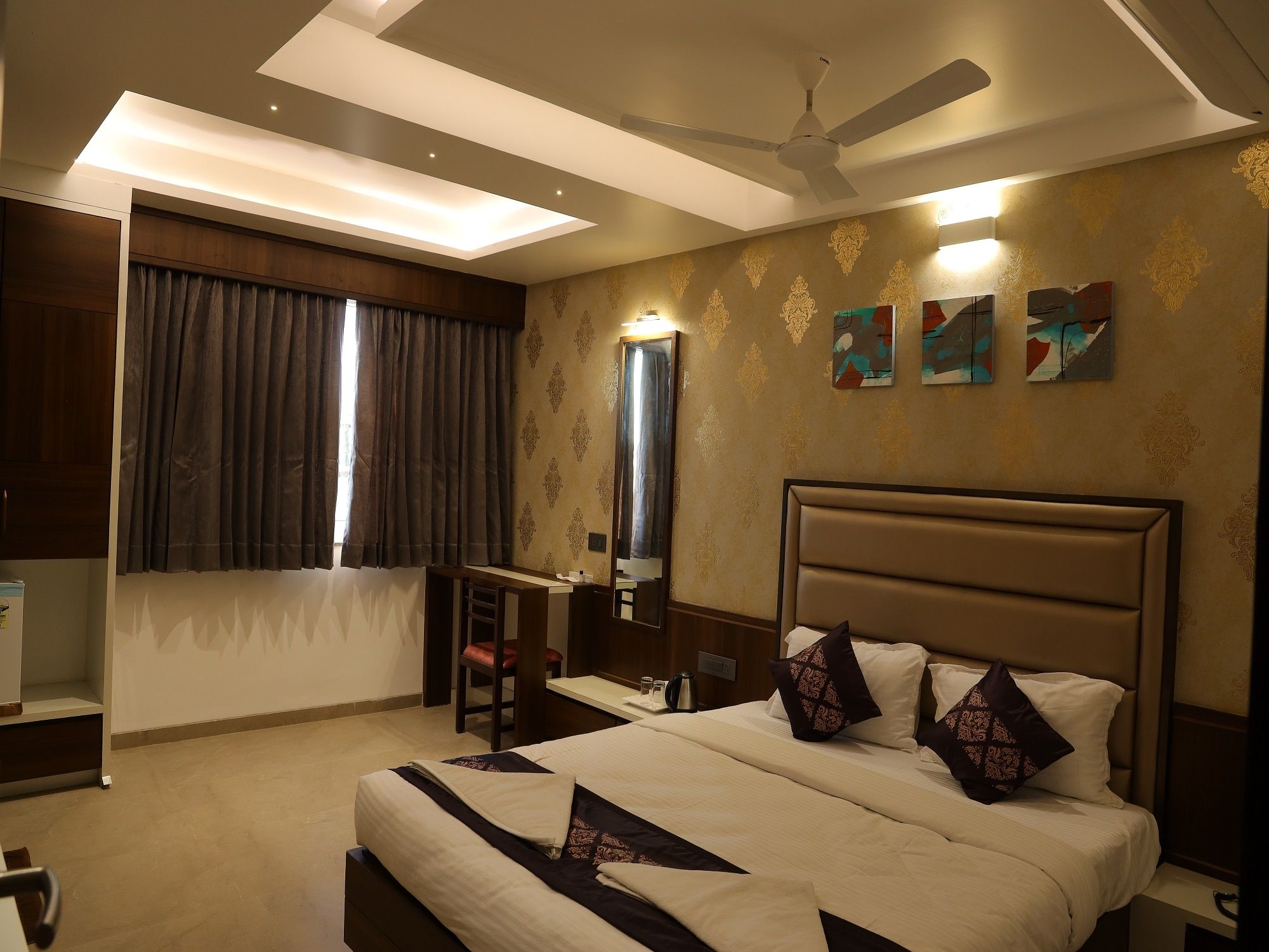 Blisss Hotel, Kolhapur Deluxe AC Room 3