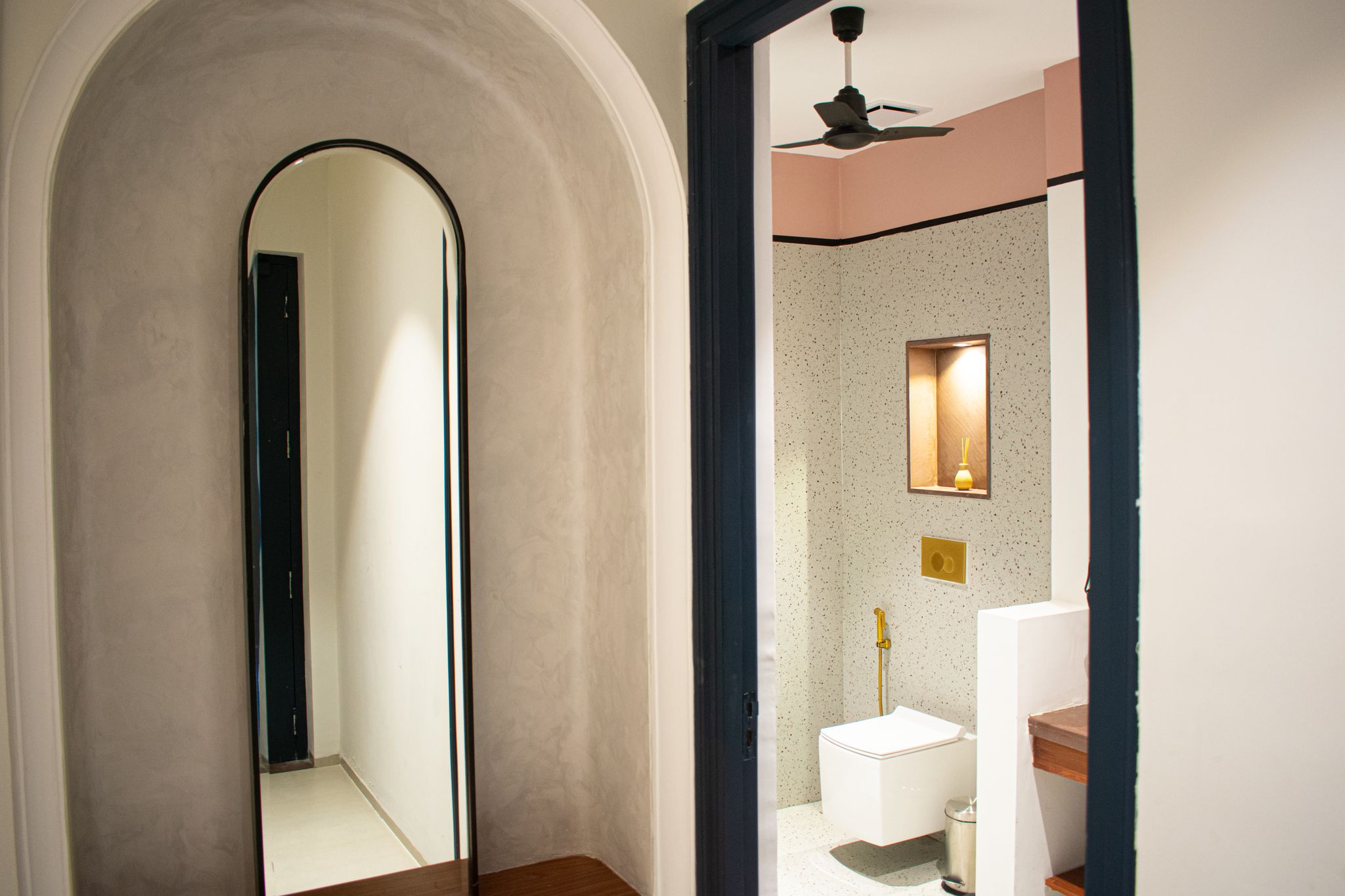 Casa Blanca Lake City - A Unit Of Soul Bistro and Lounge Premium Suite with Balcony 6