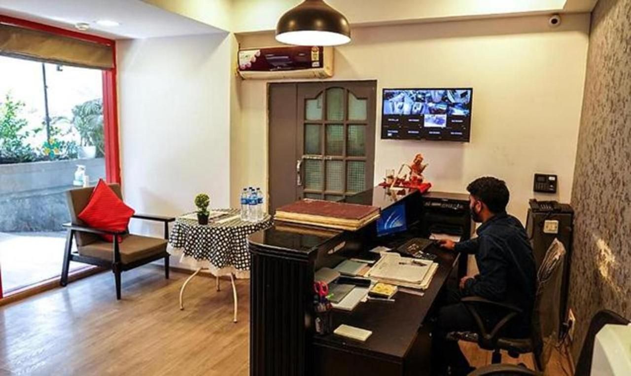 FabExpress Highway Residency