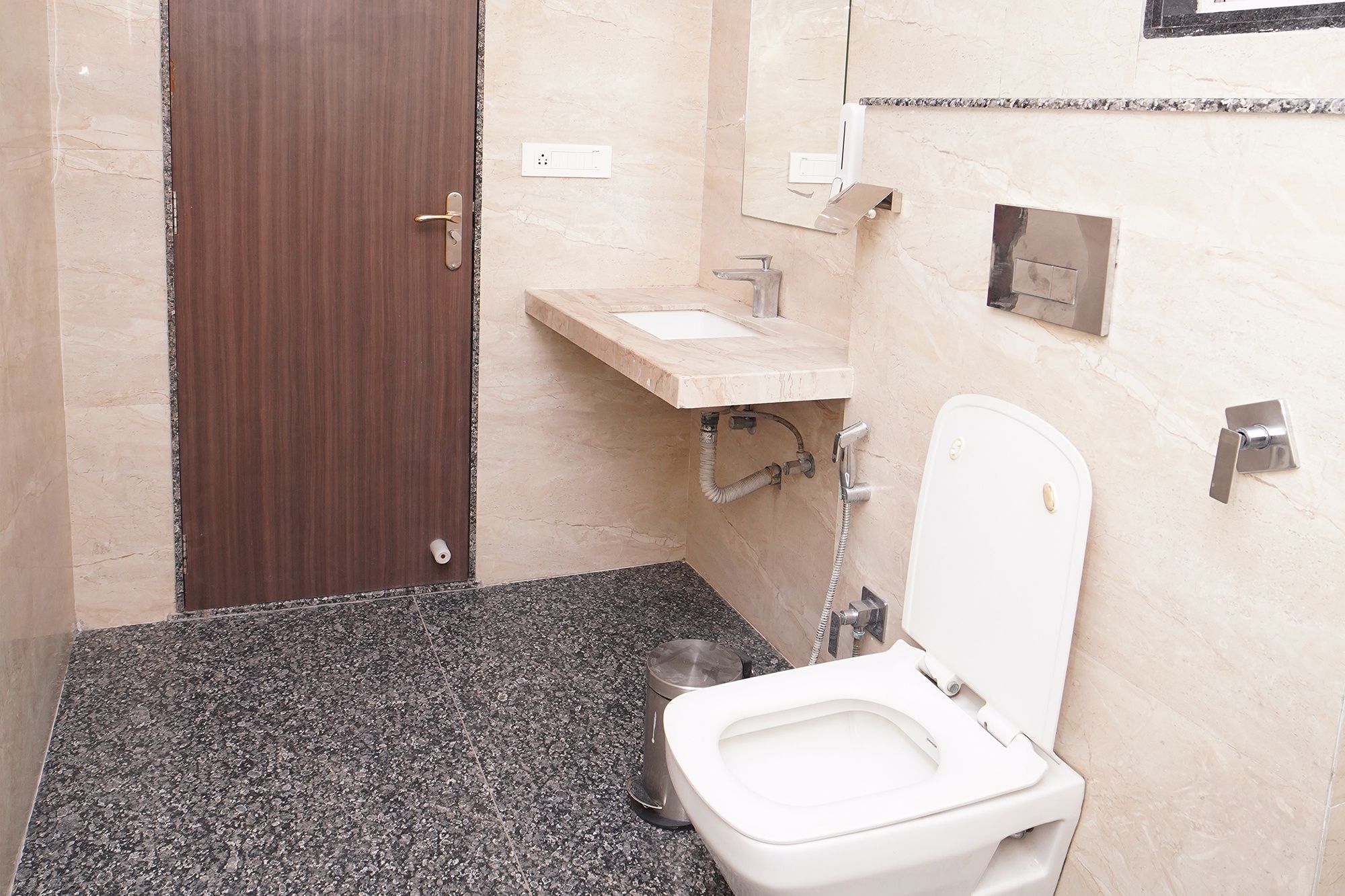 FabHotel Prime Manor