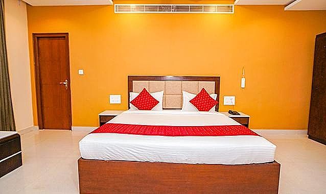 FabHotel Prime Manor Executive Room 2