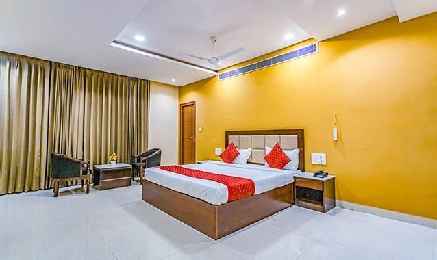 FabHotel Prime Manor Executive Room 3