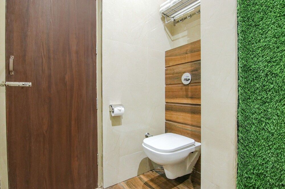 FabHotel Punjab Pride Deluxe Room 5