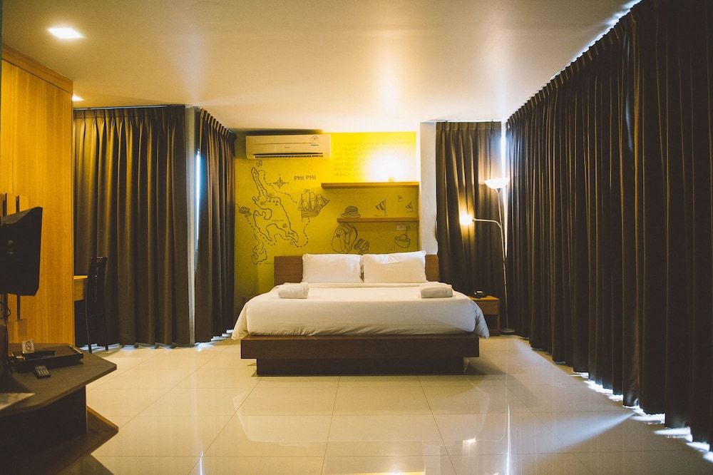 The Loft 77 Hotel Standard Double Room 2