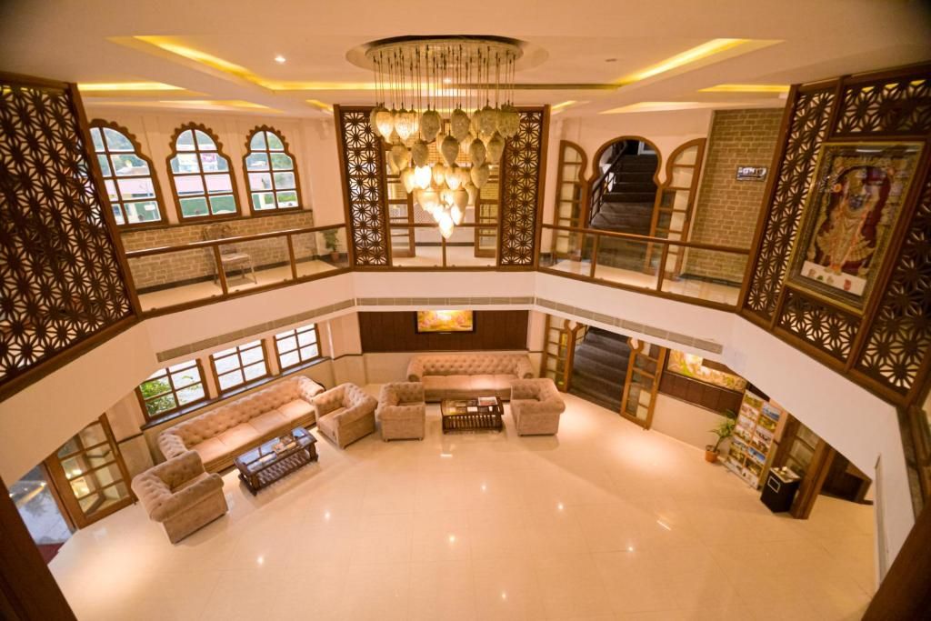 undefined Gold Nest Rubystone Heritage 3