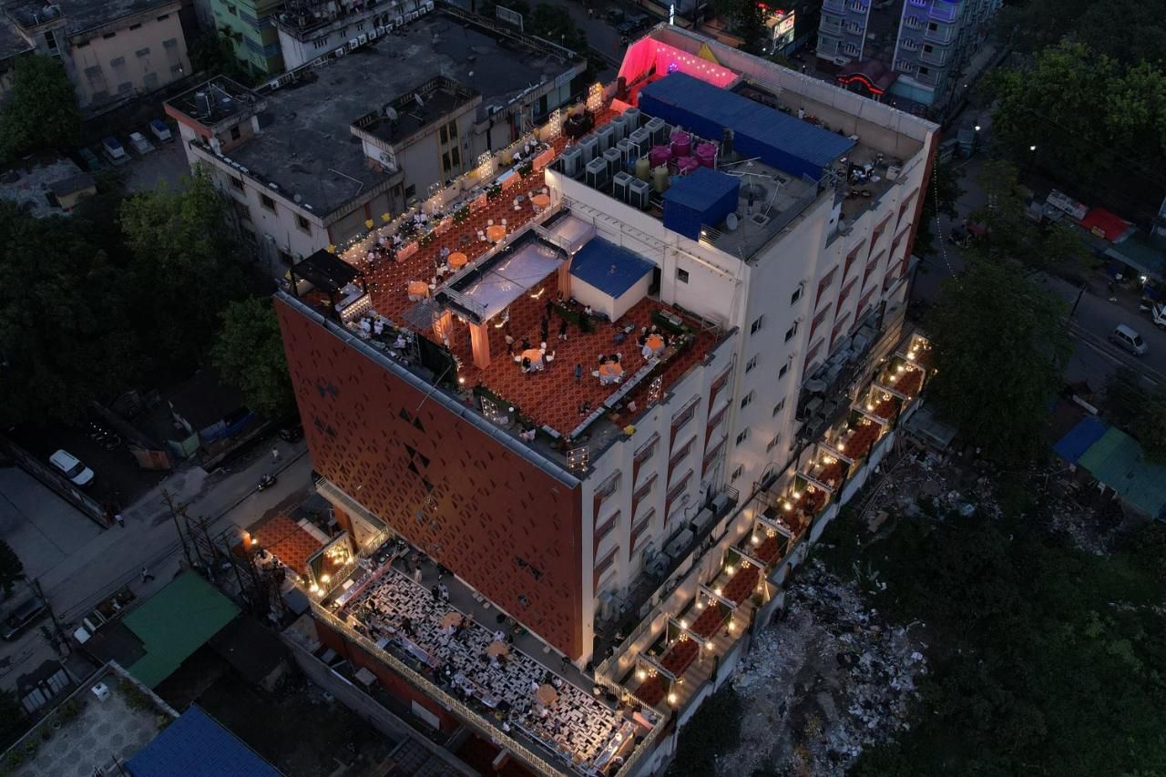 undefined Hiland Hotel 7