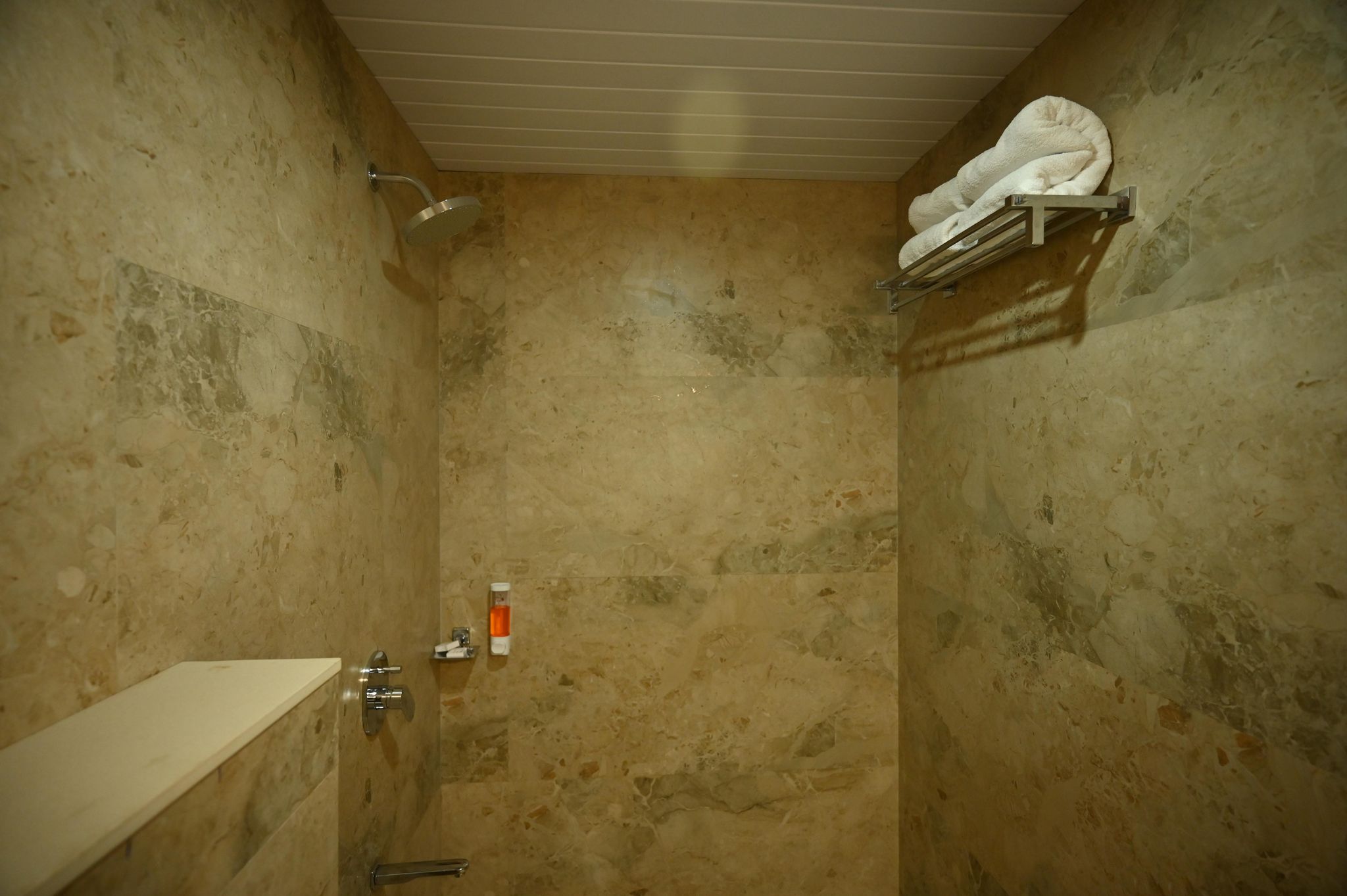 Hotel City Centre Latur Deluxe Twin Room 4