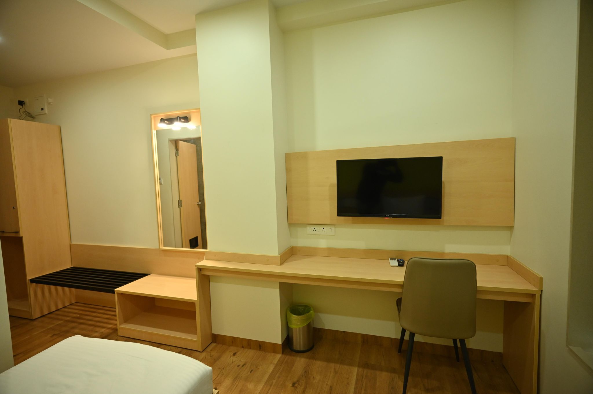 Hotel City Centre Latur Deluxe Twin Room 5