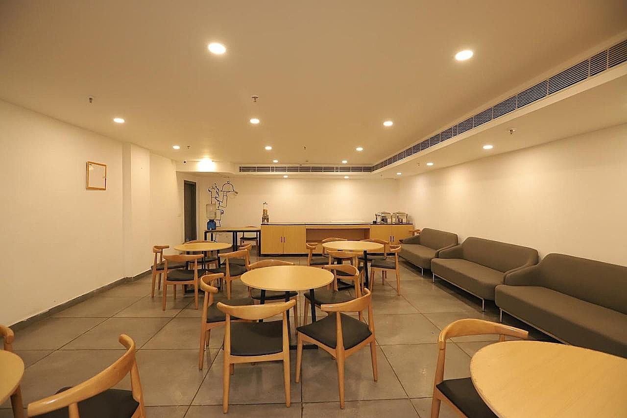 undefined Hotel La Serene Gagan Vihar 5