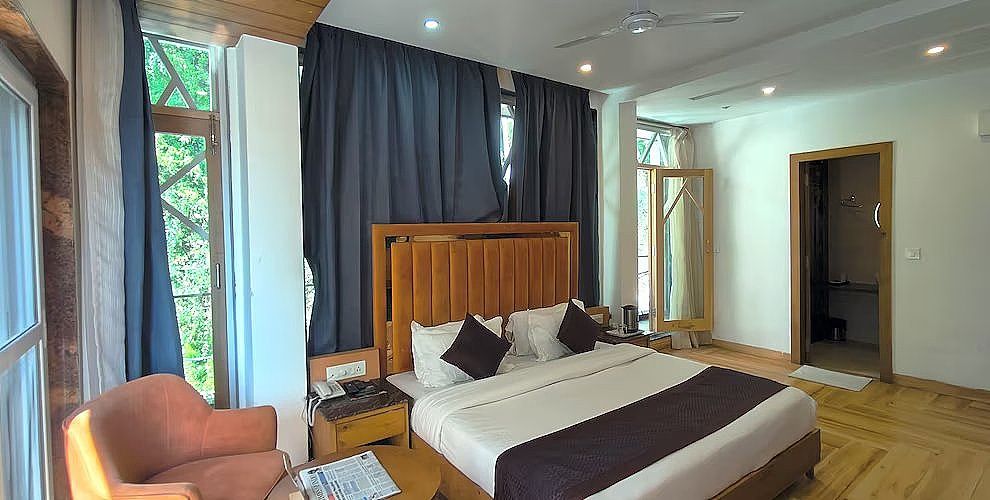 Deluxe Room with Balcony
