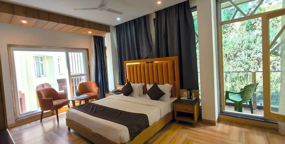 Deluxe Room with Balcony