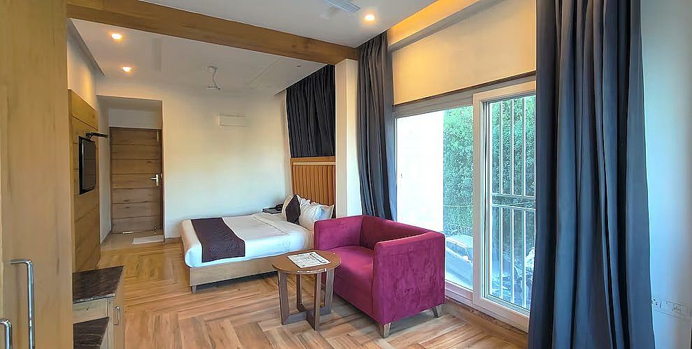 Deluxe Room with Balcony