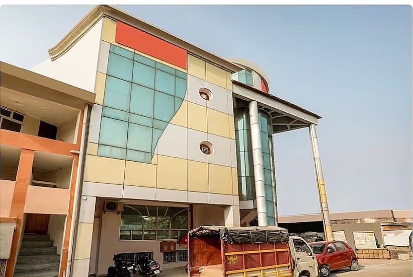 HOTEL PRIME AONE INN