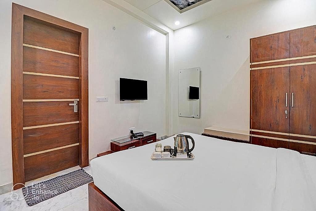 Hotel Sahibs RS Palace - Free Dinner Included Double or Twin Room 5