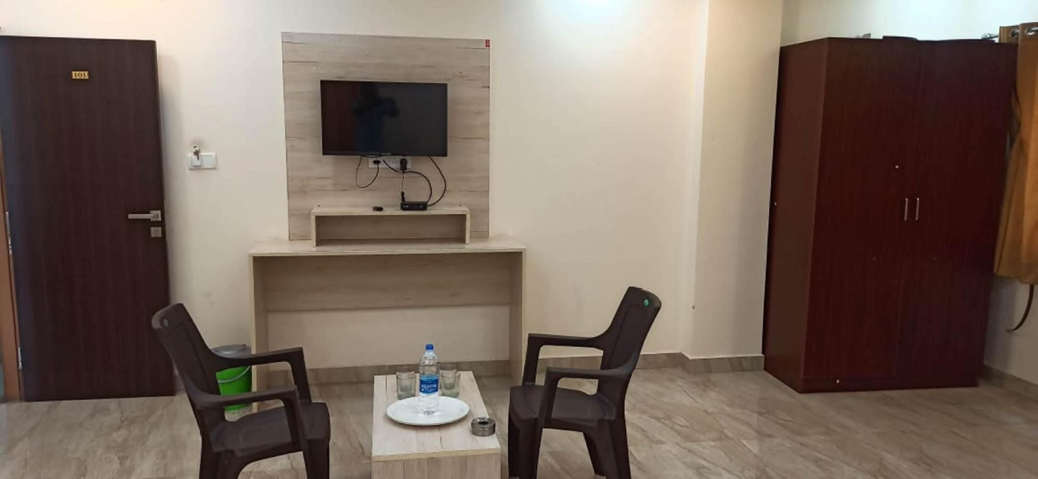 Deluxe Family Room for 4 People