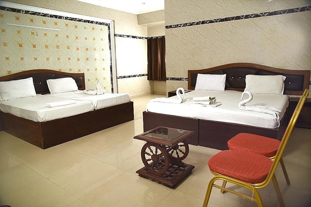 undefined Le Royal Inn Mugappair Chennai 4