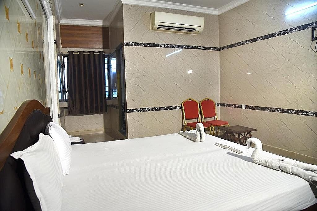 undefined Le Royal Inn Mugappair Chennai 8