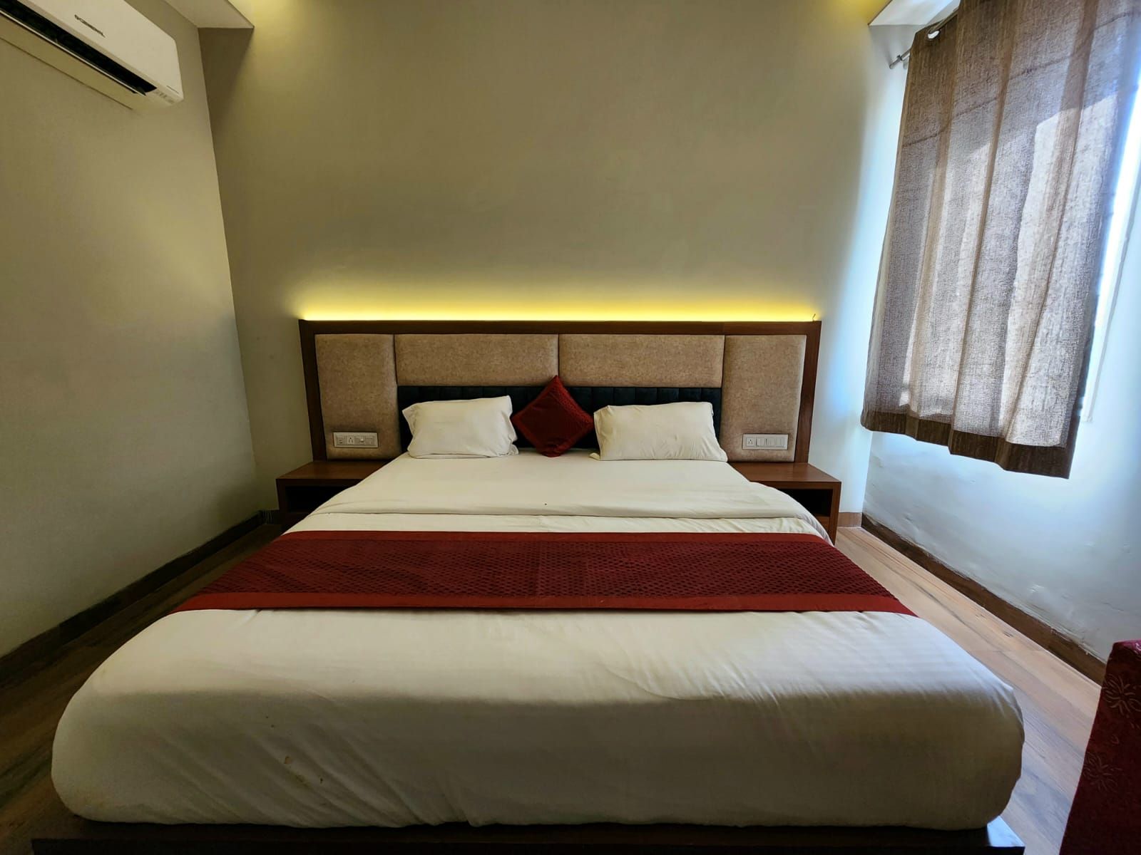 image_4064172_cc63a371-1dc2-4f9f-8744-59a688ccde70