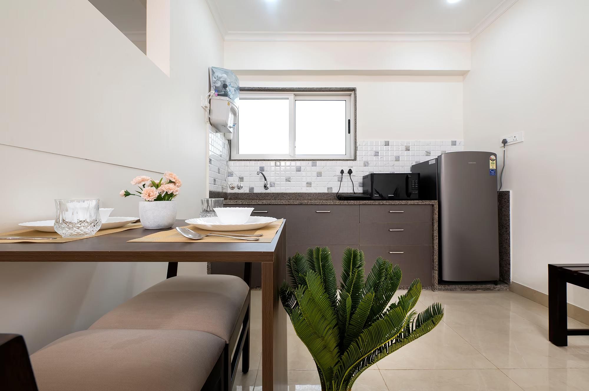 Studio with Kitchen and Balcony