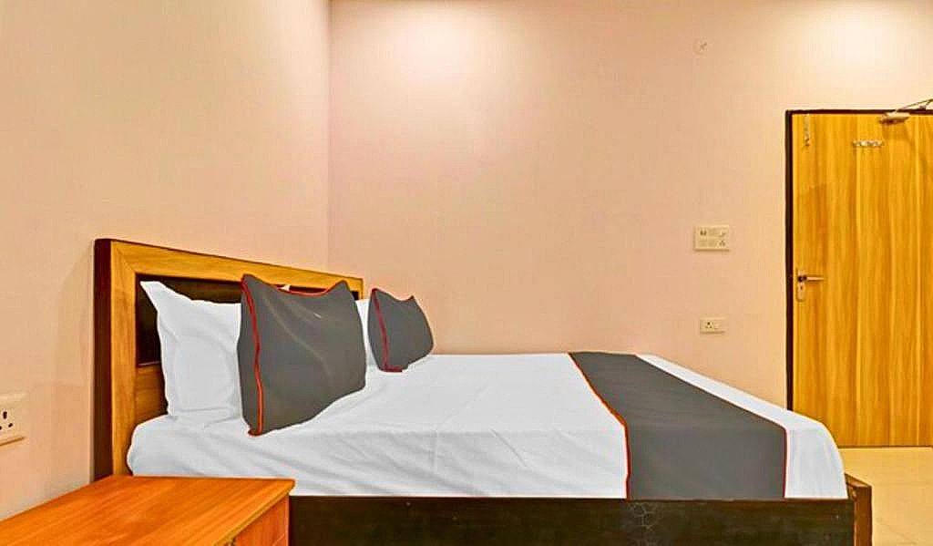 Qotel Hotel Couple Friendly Deluxe room 3