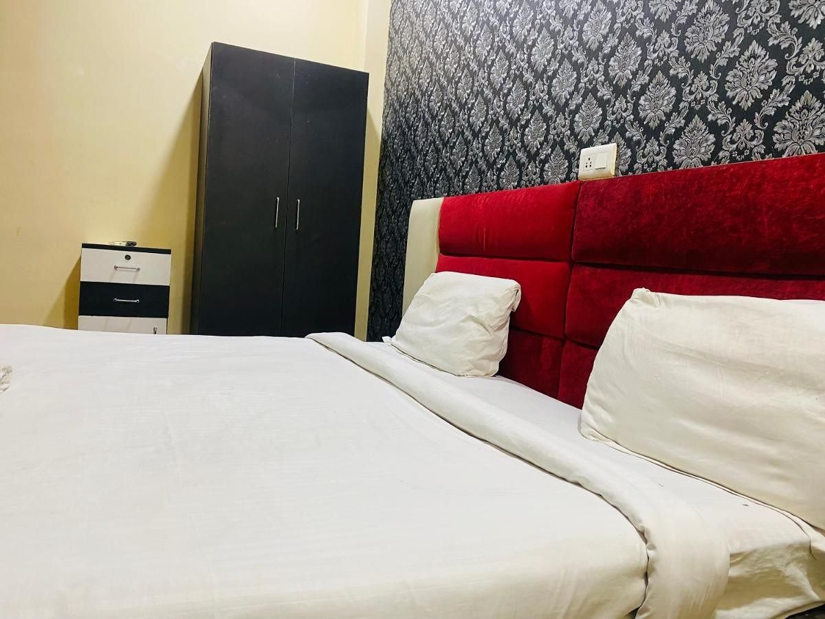 Qotel Sagarpur Standard Room