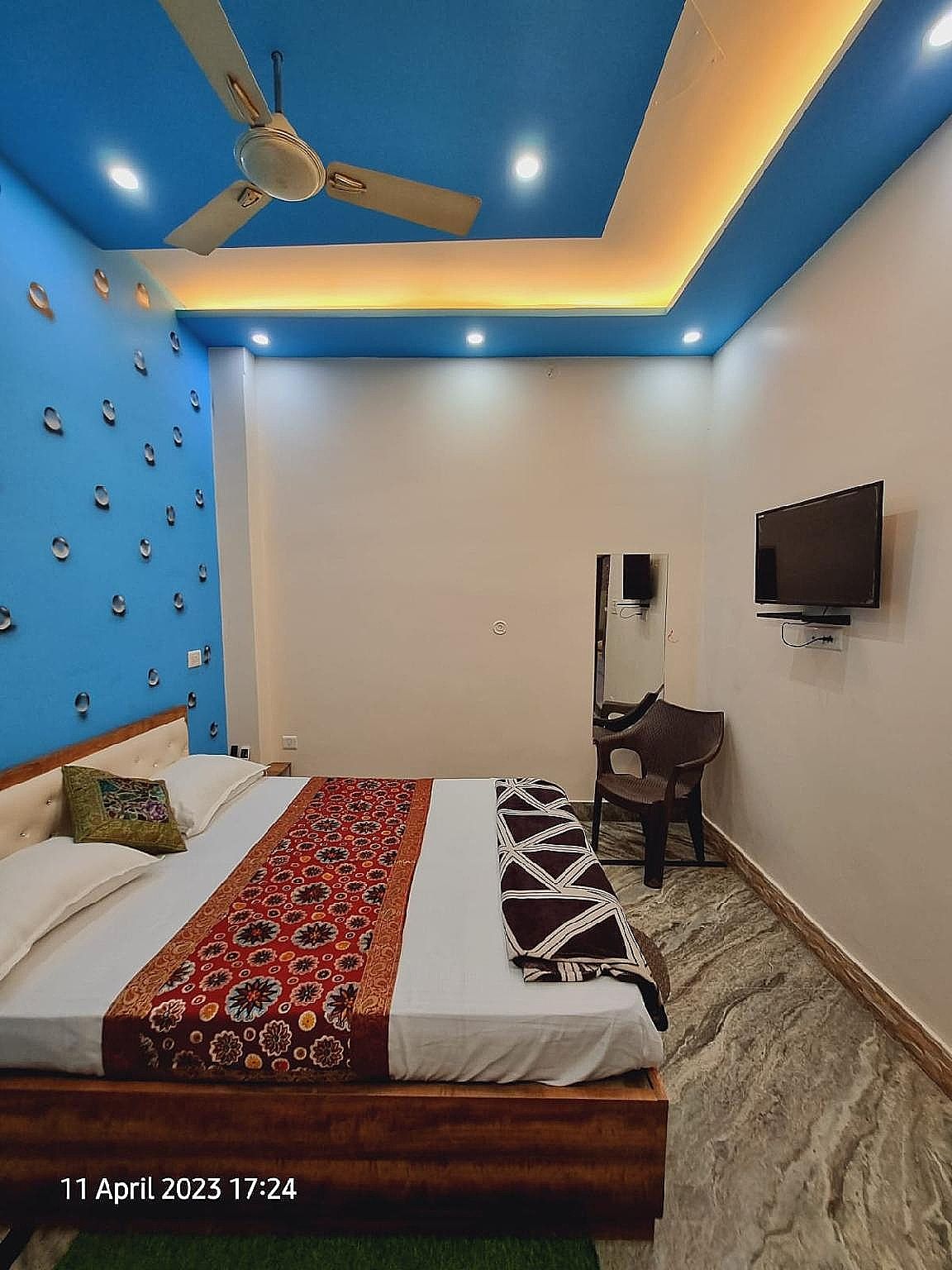 Deluxe Double Room with Shower