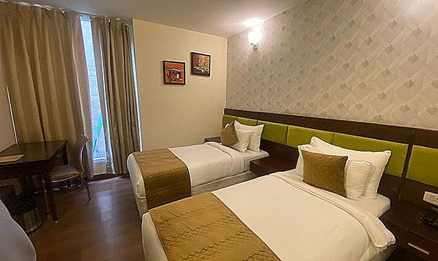 Rosemallow Hotel New Delhi Premium Room 3