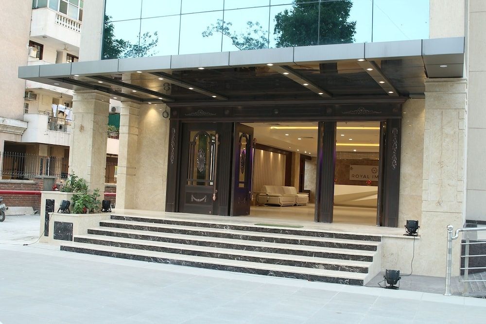undefined Royal Imperio 6