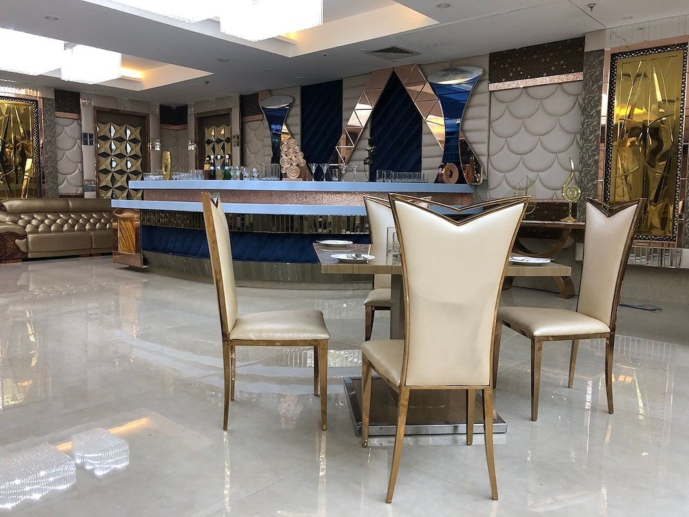 undefined Royal Imperio 5