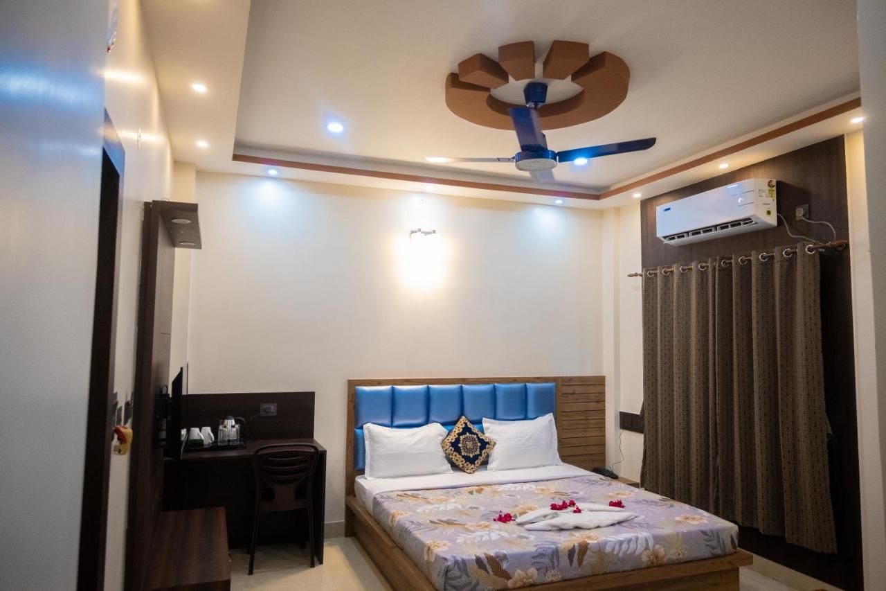 Unique Shantiniketan Executive Room