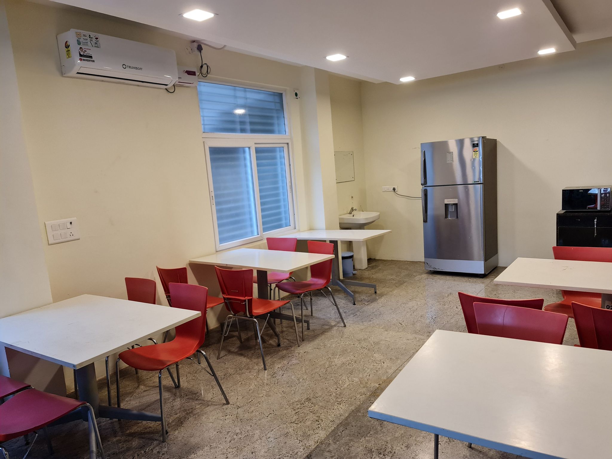 Food & Dining
