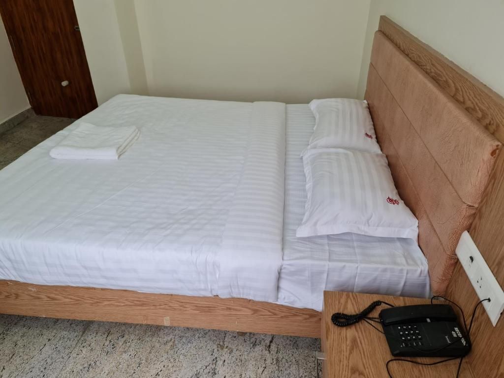 Vijay Shree Inn Deluxe Room NON AC