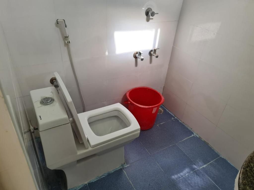 Vijay Shree Inn Deluxe Room NON AC 9