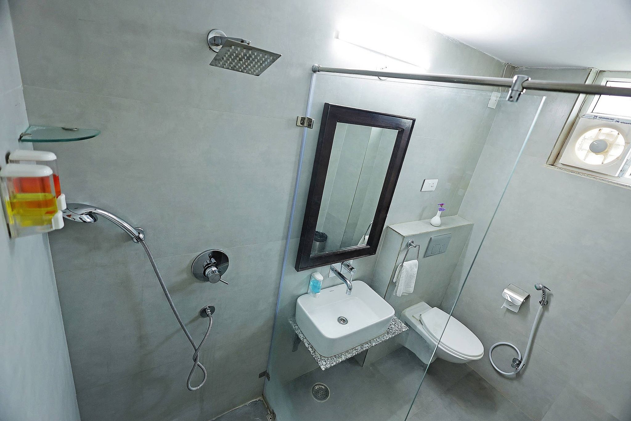 Revaas Lake View Boutique Hotel Deluxe Twin - Free Pickup From Railway Station 13