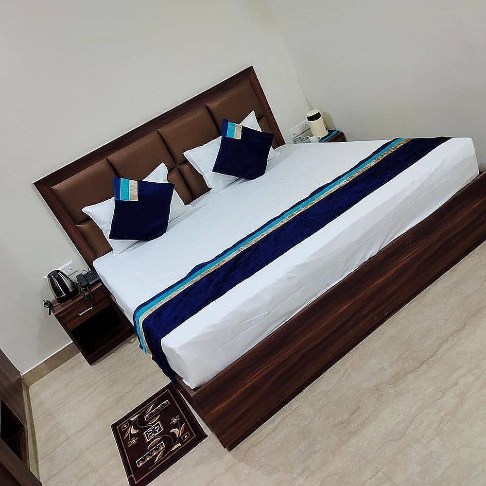 Hotel The Golden Taj By The Golden Taj group & Hotels Deluxe Room 2