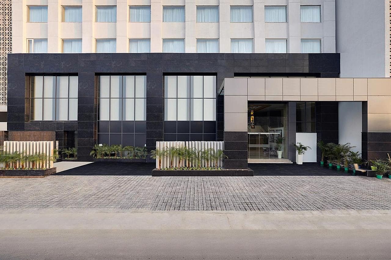 undefined Lemon Tree Hotel, Agra 6