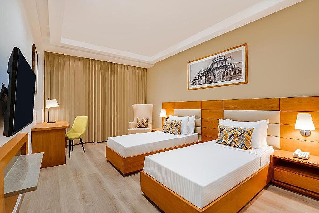 undefined Lemon Tree Hotel, Agra 10