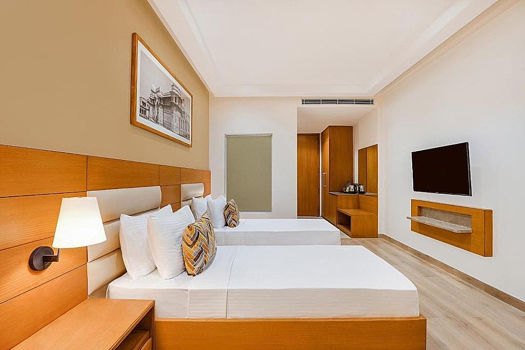 undefined Lemon Tree Hotel, Agra 5