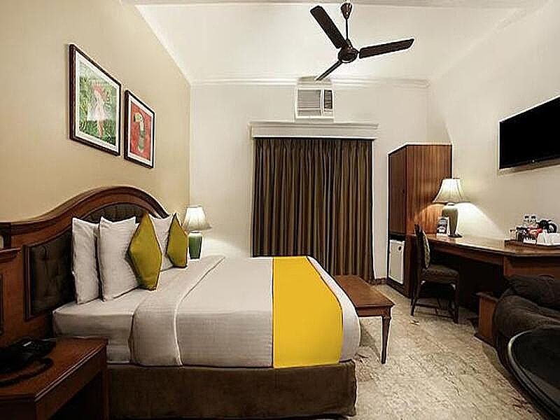 undefined FabHotel The Dayal 10