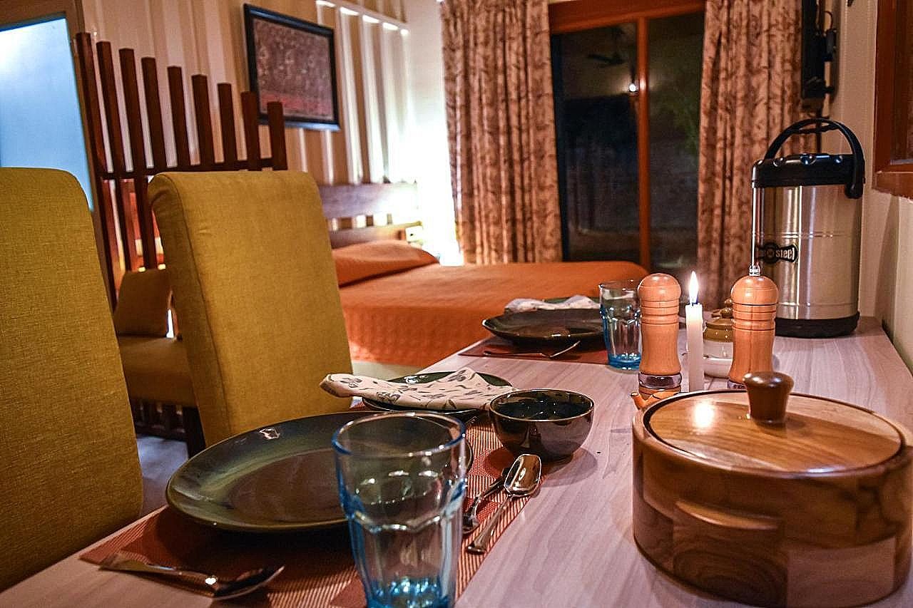Food & Dining