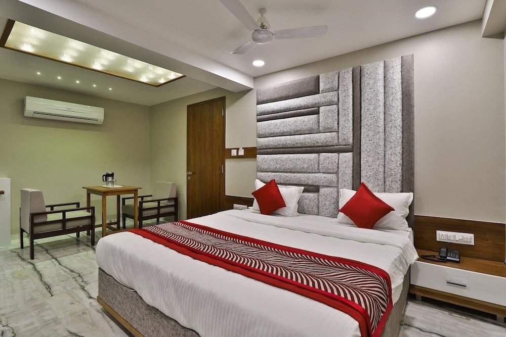undefined HOTEL BALAJI VILLA