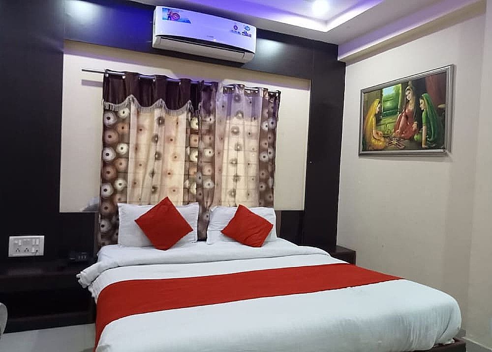 undefined Hotel Krishna Palace Vastrapur 5